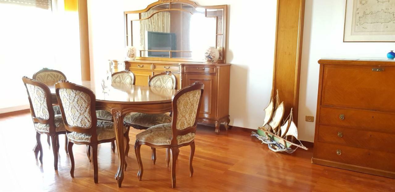 Perfect Beachfront Apartment Atenas Exterior foto